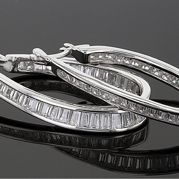 Hoop Earrings - Picture 2 of 4